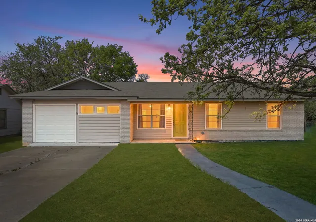 Photo 1 of Sale Pending at 5119 Arrowhead Dr, San Antonio, TX 78228 | MLS# 1949775 | Listing updated on 2026-04-01