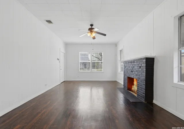 Photo 4 of Sale Pending at 427 Vanderbilt, San Antonio, TX 78210 | MLS# 1949828 | Listing updated on 2026-03-31