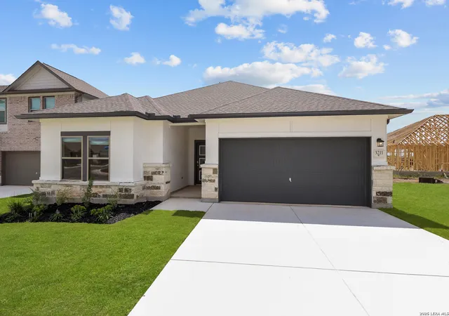 Photo 3 of Sale Pending at 3211 Tripp Tr, San Antonio, TX 78253 | MLS# 1949835 | Listing updated on 2026-08-14