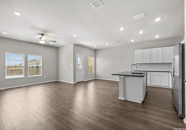 Photo 4 of Sale Pending at 3211 Tripp Tr, San Antonio, TX 78253 | MLS# 1949835 | Listing updated on 2026-08-14