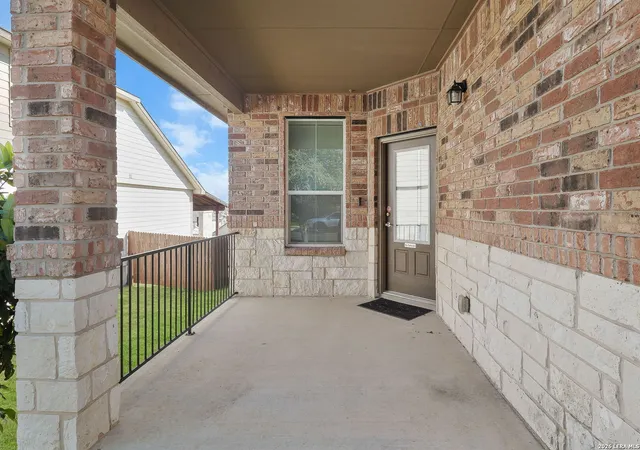 Photo 3 of Sale Pending at 508 Saltlick, Schertz, TX 78108 | MLS# 1949837 | Listing updated on 2026-04-22