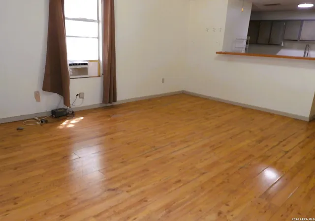 Photo 4 of Single family home for sale at 333 Rainbow Dr, Lakehills, TX 78063 | MLS# 1949838 | Listing updated on 2026-09-12