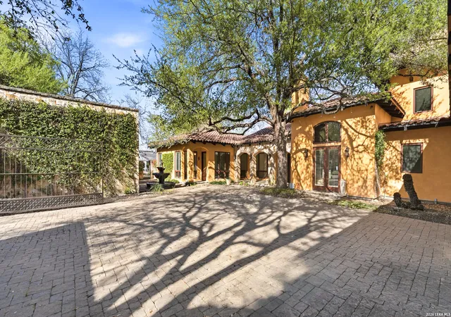 2nd image of 930 Lakeview, Mc Queeney, TX 78123 | MLS# 1949855