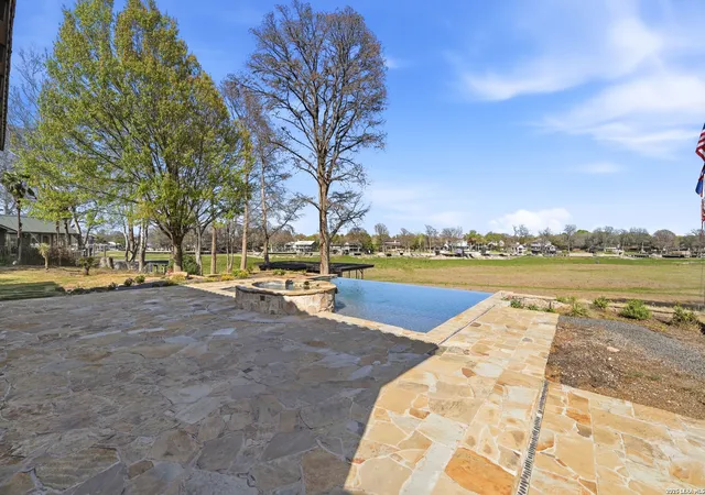 3rd image of 930 Lakeview, Mc Queeney, TX 78123 | MLS# 1949855