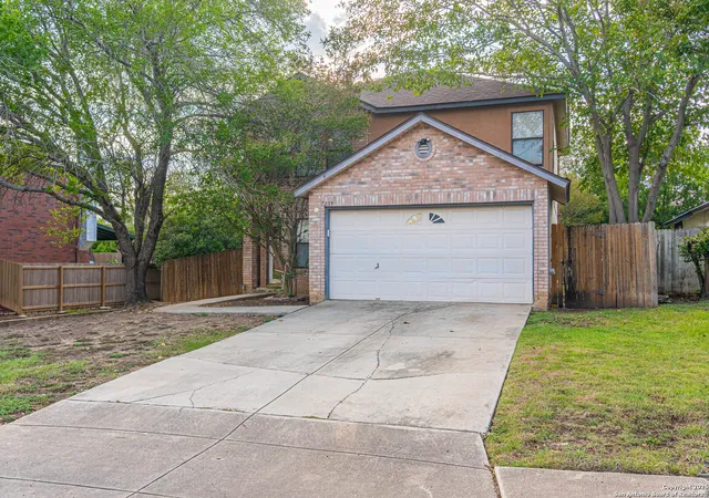 Photo 2 of Single family home for sale at 7819 Bowens Crossing, San Antonio, TX 78250 | MLS# 1949868 | Listing updated on 2026-05-13