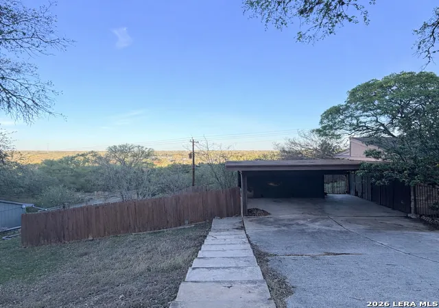 Photo 2 of Sale Pending at 19 Timbercrest, San Marcos, TX 78666 | MLS# 1949886 | Listing updated on 2026-04-27