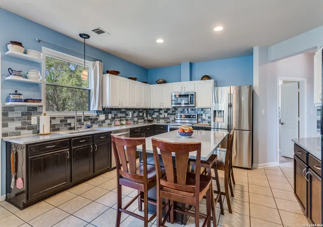 Photo 3 of Sale Pending at 21125 Las Lomas, San Antonio, TX 78258 | MLS# 1949890 | Listing updated on 2026-03-24