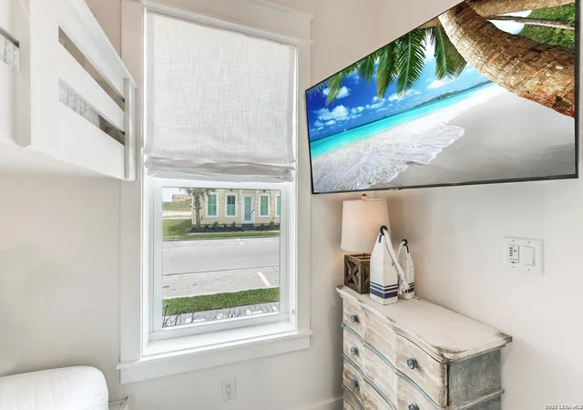 5th image of 709 Sunrise, Port Aransas, TX 78373 | MLS# 1949906