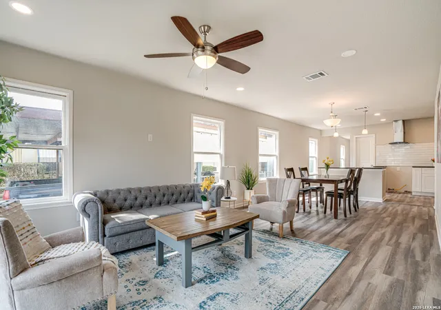 Photo 1 of Sale Pending at 2411 W Huisache Ave, San Antonio, TX 78228 | MLS# 1949912 | Listing updated on 2026-08-15