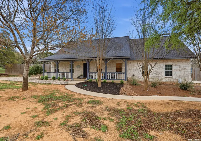 Photo 2 of Sale Pending at 5374 Fallen Oak, Bulverde, TX 78163 | MLS# 1949964 | Listing updated on 2026-04-10