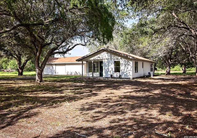 Homes for sale in Mathis, TX | 202 Ranch Rd, Mathis, TX 78368 | MLS# 1949966