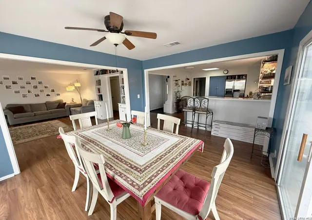 Photo 3 of Single family home for sale at 1154 Spitz Kegel View, Canyon Lake, TX 78133 | MLS# 1949981 | Listing updated on 2026-08-26