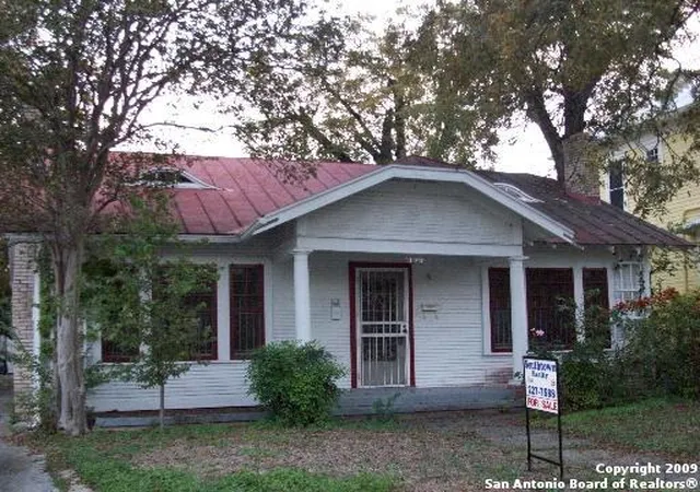 Photo 1 of Single family home for sale at 120 Delaware St, San Antonio, TX 78210 | MLS# 1950040 | Listing updated on 2026-05-19