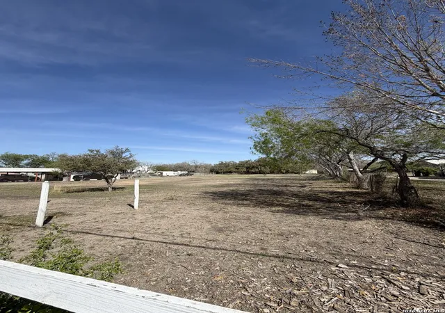 Photo 1 of Sale Pending at 1555 W Villaret, San Antonio, TX 78224 | MLS# 1950052 | Listing updated on 2026-05-07