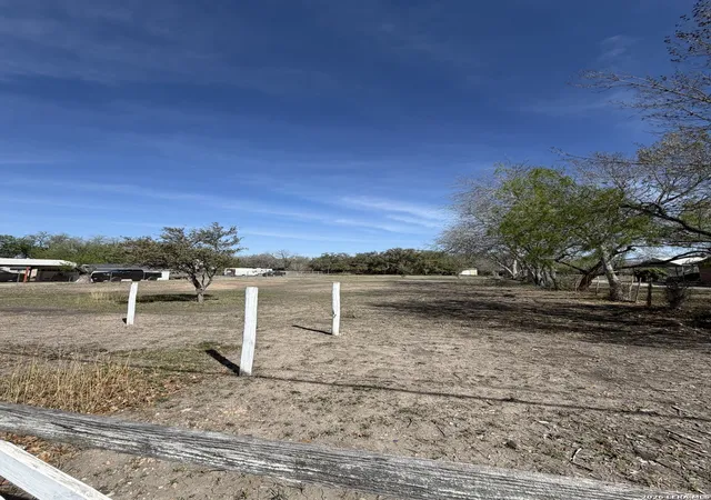 Photo 3 of Sale Pending at 1555 W Villaret, San Antonio, TX 78224 | MLS# 1950052 | Listing updated on 2026-05-07