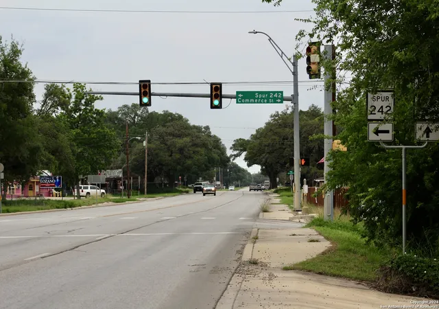 Photo 1 of Land for sale at 707 Commerce, Pleasanton, TX 78064 | MLS# 1950062 | Listing updated on 2026-04-23