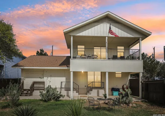 Photo 2 of Single family home for sale at 127 Cedar Tree Ln, Canyon Lake, TX 78133 | MLS# 1950063 | Listing updated on 2026-06-05