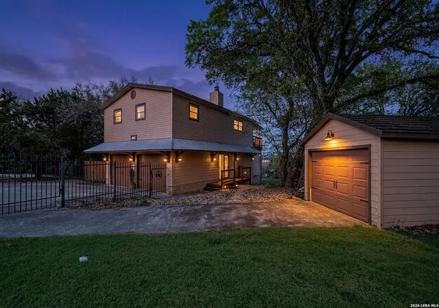 Photo 1 of Single family home for sale at 1512 Skyline, Canyon Lake, TX 78133 | MLS# 1950095 | Listing updated on 2026-05-16