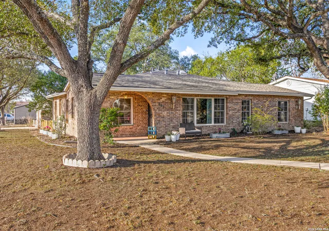 4th image of 902 Alexander Hamilton Dr, San Antonio, TX 78228 | MLS# 1950109