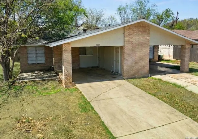 Photo 2 of Sale Pending at 9815 Conbes, San Antonio, TX 78216 | MLS# 1950126 | Listing updated on 2026-04-14