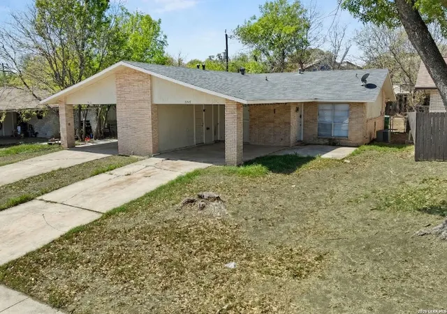 Photo 3 of Sale Pending at 9815 Conbes, San Antonio, TX 78216 | MLS# 1950126 | Listing updated on 2026-04-14
