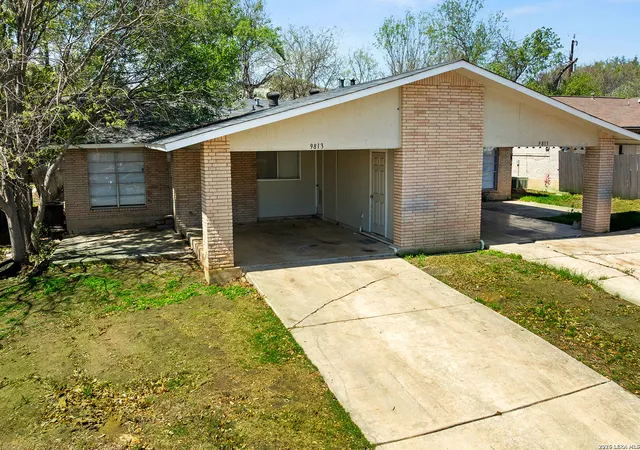 Photo 4 of Sale Pending at 9815 Conbes, San Antonio, TX 78216 | MLS# 1950126 | Listing updated on 2026-04-14