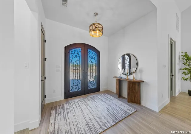 Photo 4 of Single family home for sale at 877 Annabelle Ave, Bulverde, TX 78163 | MLS# 1950155 | Listing updated on 2026-09-15