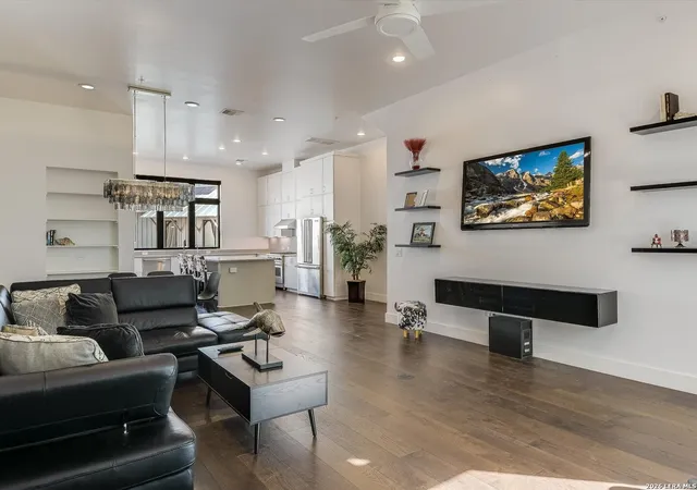 Photo 4 of Single family home for sale at 1226 S Presa #105, San Antonio, TX 78210 | MLS# 1950157 | Listing updated on 2026-03-30