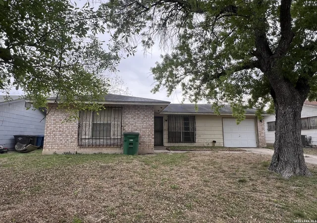 Photo 2 of Sale Pending at 7438 Brk Valley, San Antonio, TX 78242 | MLS# 1950161 | Listing updated on 2026-03-27