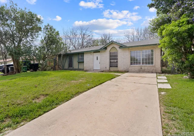 Photo 1 of Single family home for sale at 4726 Casa Verde St, San Antonio, TX 78233 | MLS# 1950185 | Listing updated on 2026-03-30