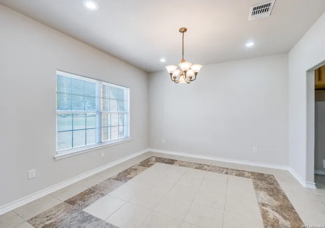 Photo 4 of Single family home for sale at 439 Bear Gardens, La Vernia, TX 78121 | MLS# 1950218 | Listing updated on 2026-03-30