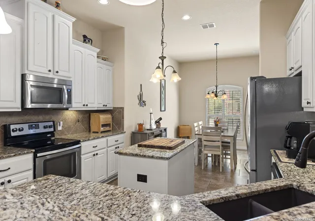 4th image of 15416 Albrecht, Selma, TX 78154 | MLS# 1950243