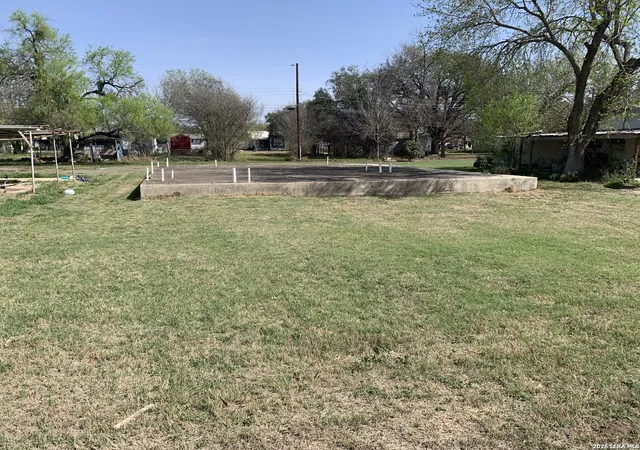 Photo 3 of Land for sale at 414 Crouch Ave, Devine, TX 78016 | MLS# 1950245 | Listing updated on 2026-06-16