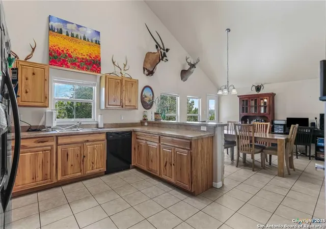Photo 4 of Single family home for sale at 5465 Chimney Rock, Canyon Lake, TX 78133 | MLS# 1950250 | Listing updated on 2026-03-30