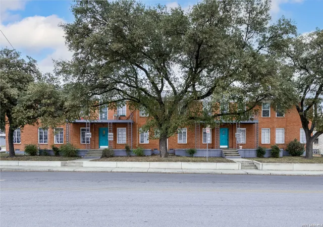 Multi family home for sale at 553 Club, San Antonio, TX 78201 | MLS# 1950279