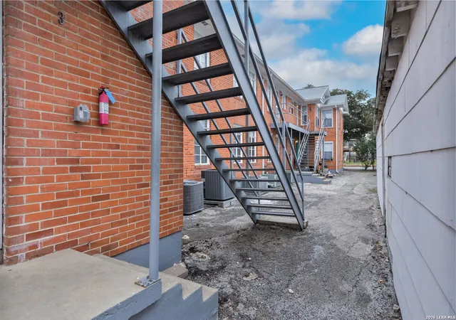 Photo 4 of Multi family home for sale at 553 Club, San Antonio, TX 78201 | MLS# 1950279 | Listing updated on 2026-08-25