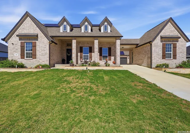 Photo 3 of Single family home for sale at 499 Poe, Castroville, TX 78009 | MLS# 1950321 | Listing updated on 2026-07-20