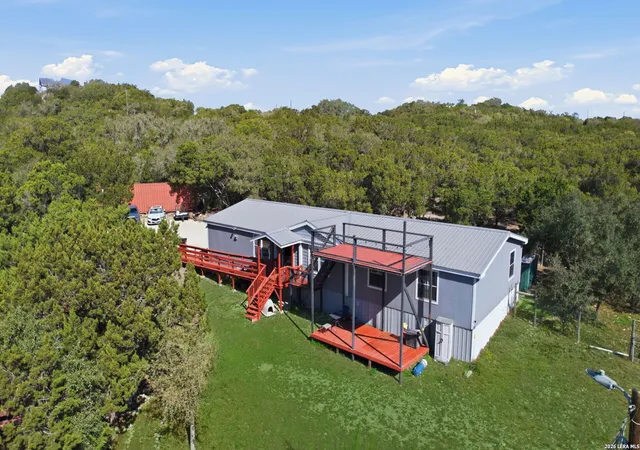 2nd image of 197 Lake View Dr, Lakehills, TX 78063 | MLS# 1950324