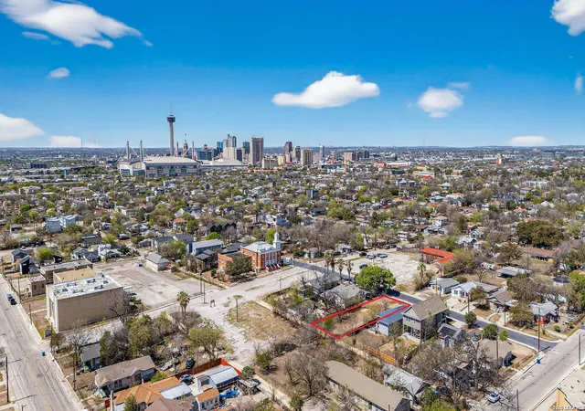 Photo 1 of Land for sale at 920 W Martin Luther King, San Antonio, TX 78203 | MLS# 1950337 | Listing updated on 2026-03-30