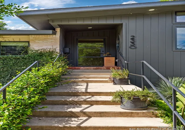 4th image of 2330 Blanton Dr, San Antonio, TX 78209 | MLS# 1950401