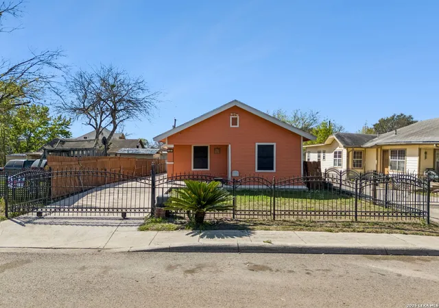 Photo 1 of Single family home for sale at 438 Rigsby, San Antonio, TX 78210 | MLS# 1950403 | Listing updated on 2026-09-17