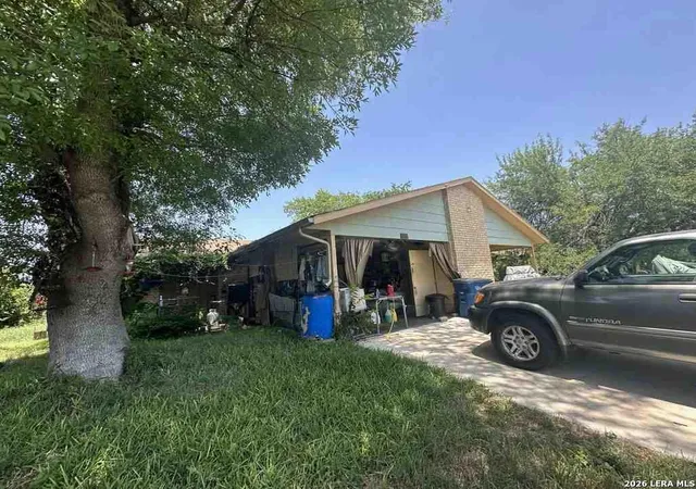 2nd image of 1513 Eichen, New Braunfels, TX 78130 | MLS# 1950411