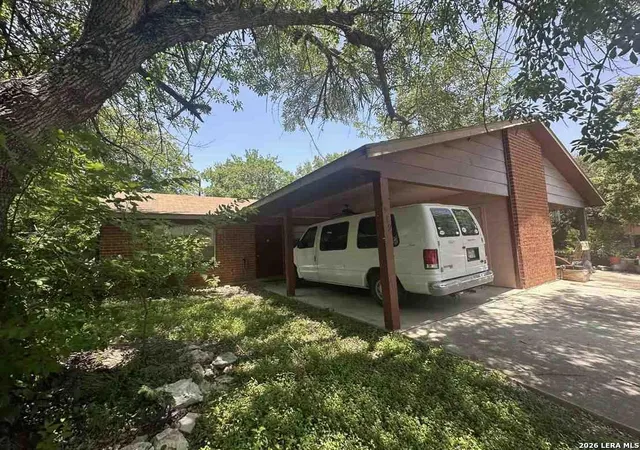 2nd image of 1521 Eichen, New Braunfels, TX 78130 | MLS# 1950414