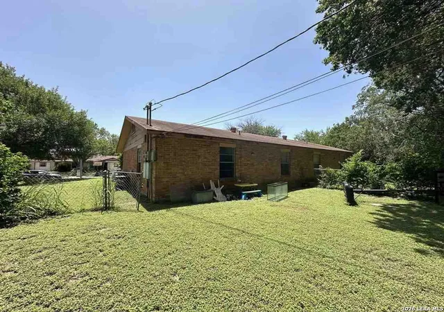 2nd image of 1525 Eichen, New Braunfels, TX 78130 | MLS# 1950420