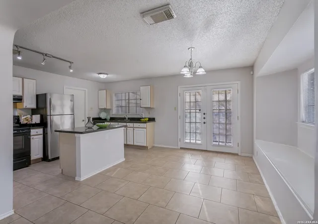 Photo 4 of Sale Pending at 5502 Summer Fest, San Antonio, TX 78244 | MLS# 1950430 | Listing updated on 2026-04-08