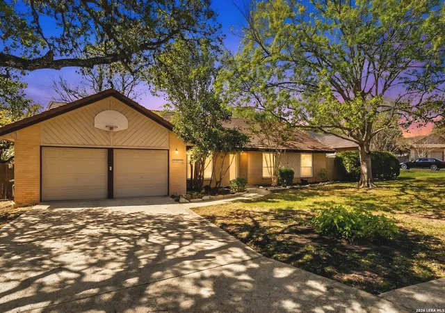 Photo 2 of Sale Pending at 19735 Encino Glen, San Antonio, TX 78259 | MLS# 1950438 | Listing updated on 2026-04-01