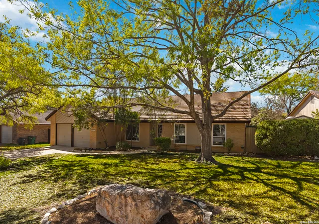 Photo 3 of Sale Pending at 19735 Encino Glen, San Antonio, TX 78259 | MLS# 1950438 | Listing updated on 2026-04-01