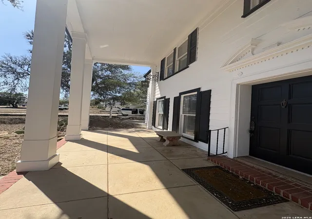 Photo 4 of Sale Pending at 391 W Broadview, San Antonio, TX 78228 | MLS# 1950459 | Listing updated on 2026-03-29
