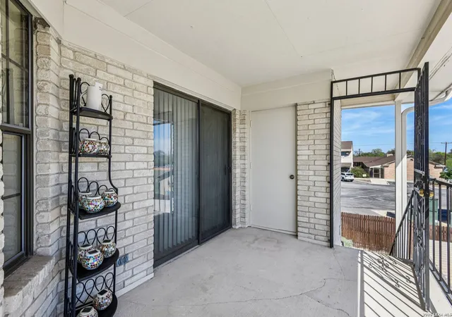 Homes for sale in San Antonio, TX | 2611 Eisenhauer, San Antonio, TX 78209
