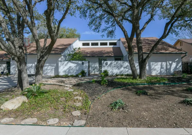Photo 1 of Sale Pending at 907 Silver Spruce St, San Antonio, TX 78232 | MLS# 1950538 | Listing updated on 2026-04-04